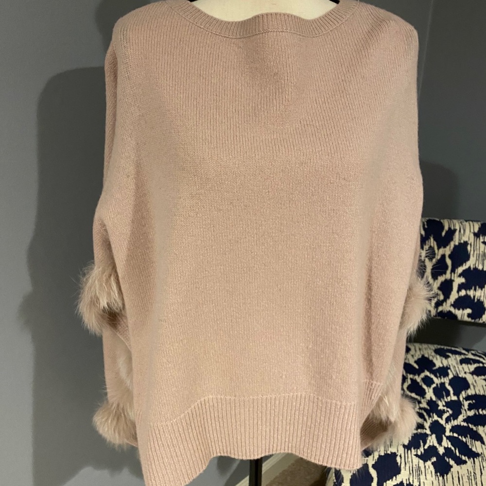 Mitchies fur trim pullover sweater